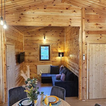 Chalet Istres Des Ardennes Fromelennes Exterior foto